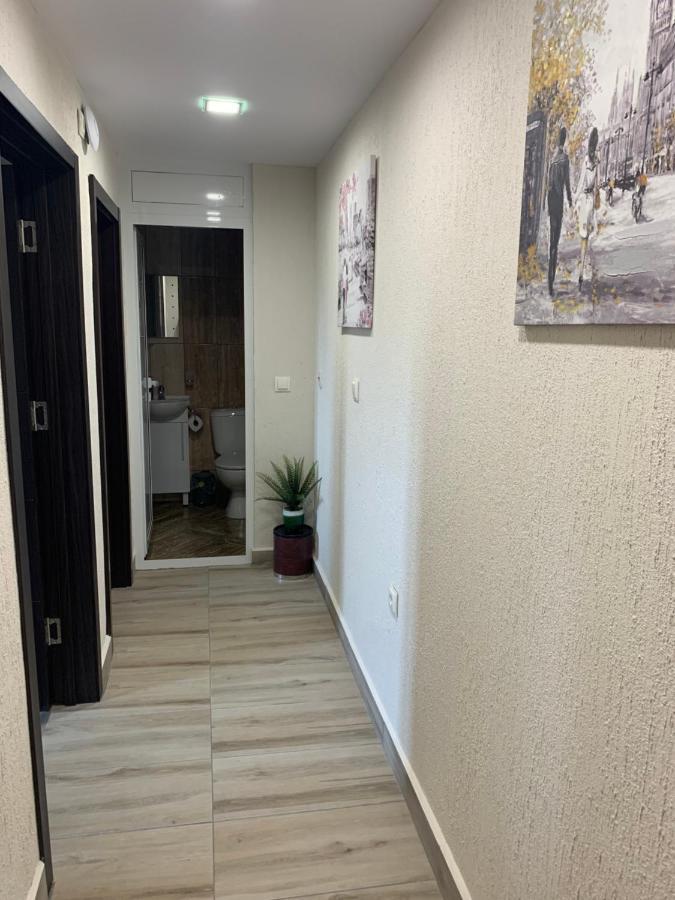 Apartment Zdravets 2, In The Heart Of The Old City Veliko Tărnovo Esterno foto