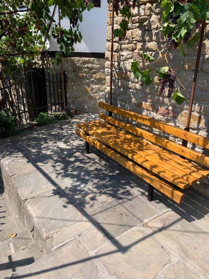 Apartment Zdravets 2, In The Heart Of The Old City Veliko Tărnovo Esterno foto