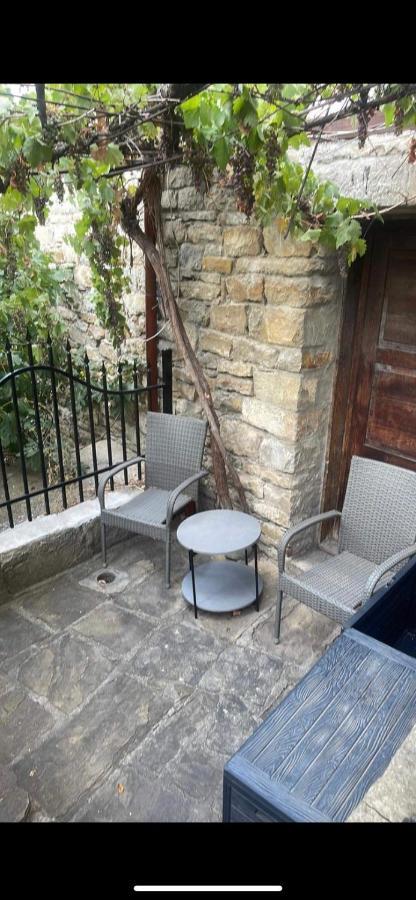 Apartment Zdravets 2, In The Heart Of The Old City Veliko Tărnovo Esterno foto